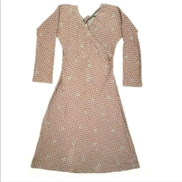 Patagonia Dresses & Skirts - Patagonia Small Wrap V-Neck 3/4 Sleeve Keyhole